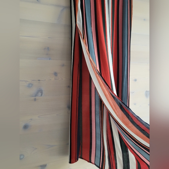 NWT Olivaceous Striped Rayon Wide Leg Pants with Side Slits, Multi Color size S - Picture 3 of 6